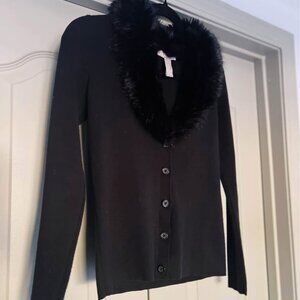 🖤 Banana Republic Black Cardigan with Faux Fur Collar – Petite XS 🖤